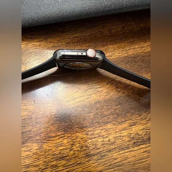 Apple Watch Series 6 (GPS + Cellular) 44mm Ceramic Case with Black Sport Band - Picture 3 of 5